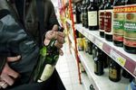 Арзамасские полицейские установили подозреваемых в совершении хищения алкоголя