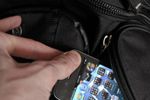 Арзамасские сотрудники полиции раскрыли кражу сотового телефона