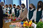Воспитанники и сотрудники Арзамасской православной гимназии организовали традиционную благотворительную пасхальную ярмарку
