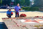 В Арзамасе руководитель следственного отдела и прокурор города в День памяти и скорби возложили цветы к мемориалу «Вечный огонь»